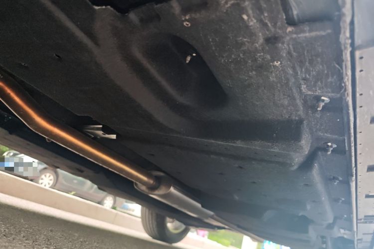 Used Hongqi HS3 2023 1.5T Two-Wheel Drive Shanwei Edition Chassis Front Left