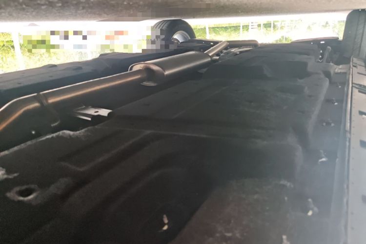 Used Hongqi HS3 2023 1.5T Two-Wheel Drive Shanwei Edition Chassis Front Right
