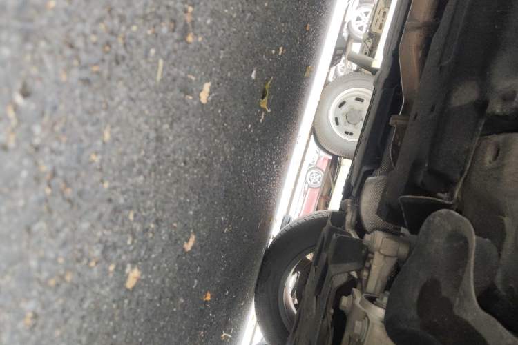 Used Hongqi HS3 2023 1.5T Two-Wheel Drive Shanwei Edition Chassis Front Right