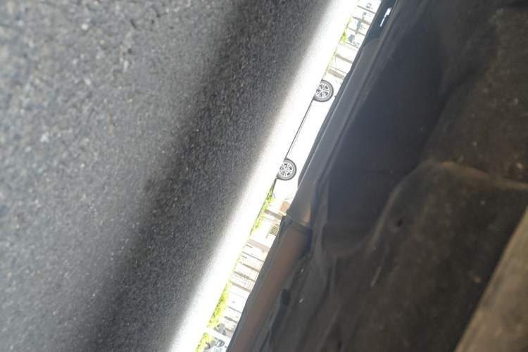 Used Hongqi HS3 2023 1.5T Two-Wheel Drive Shanwei Edition Chassis Front Right