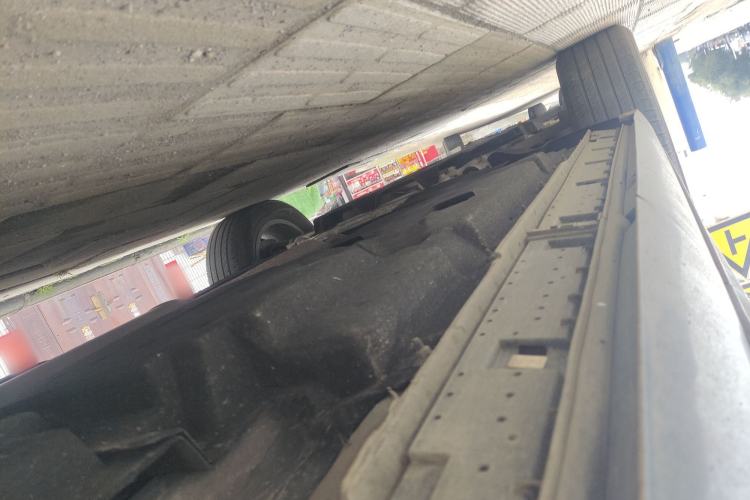 Used Hongqi HS3 2023 1.5T Two-Wheel Drive Shanwei Edition Chassis Rear Left