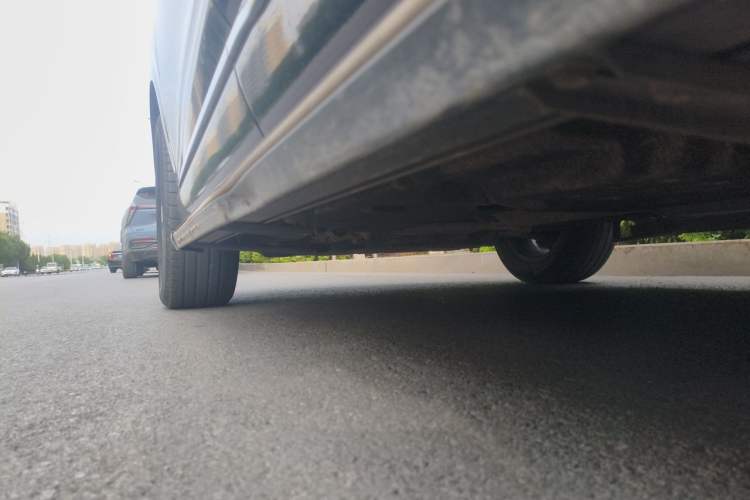 Used Hongqi HS3 2023 1.5T Two-Wheel Drive Shanwei Edition Chassis Rear Left