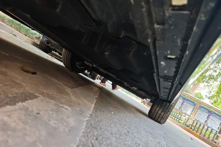 Used Hongqi HS3 2023 1.5T Two-Wheel Drive Shanwei Edition Chassis Rear Right