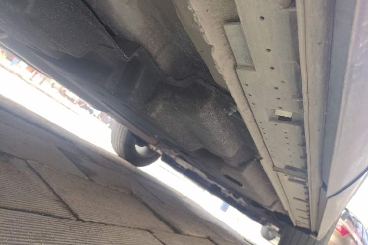 Used Hongqi HS3 2023 1.5T Two-Wheel Drive Shanwei Edition Chassis Rear Right