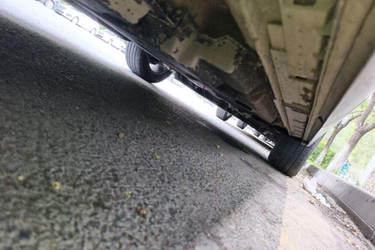 Used Hongqi HS3 2023 1.5T Two-Wheel Drive Shanwei Edition Chassis Rear Right