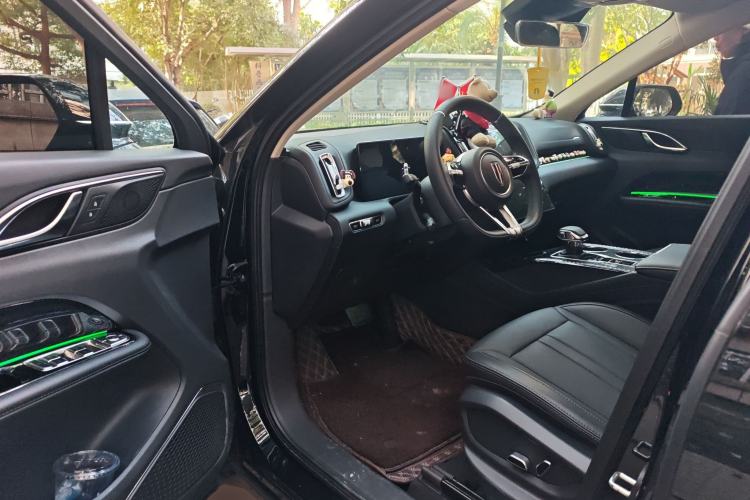 Used Hongqi HS3 2023 1.5T Two-Wheel Drive Shanwei Edition Driver Seat