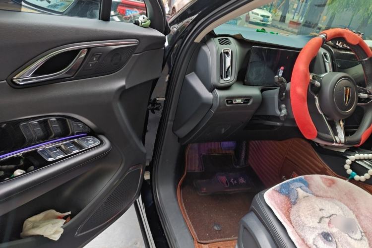 Used Hongqi HS3 2023 1.5T Two-Wheel Drive Shanwei Edition Driver Seat