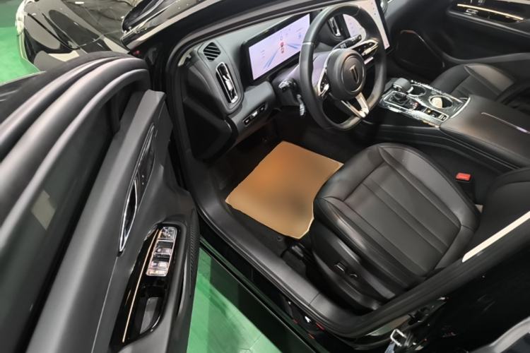 Used Hongqi HS3 2023 1.5T Two-Wheel Drive Shanwei Edition Driver Seat