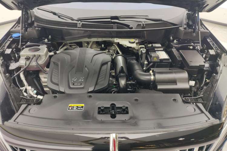 Used Hongqi HS3 2023 1.5T Two-Wheel Drive Shanwei Edition Engine Bay