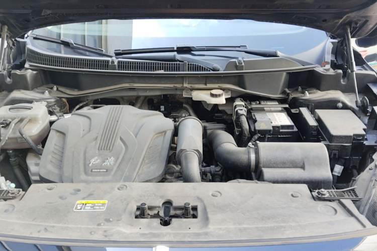 Used Hongqi HS3 2023 1.5T Two-Wheel Drive Shanwei Edition Engine Bay