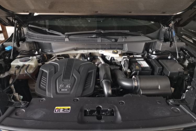Used Hongqi HS3 2023 1.5T Two-Wheel Drive Shanwei Edition Engine Bay