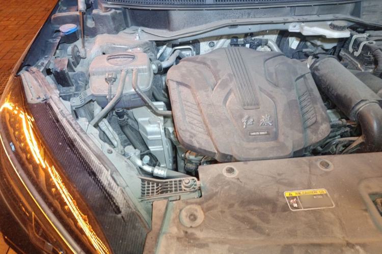 Used Hongqi HS3 2023 1.5T Two-Wheel Drive Shanwei Edition Engine Bay Right