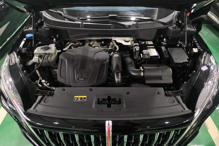 Used Hongqi HS3 2023 1.5T Two-Wheel Drive Shanwei Edition Engine Bay