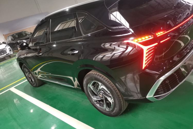 Used Hongqi HS3 2023 1.5T Two-Wheel Drive Shanwei Edition Exterior 3