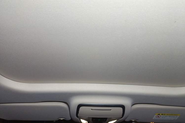 Used Hongqi HS3 2023 1.5T Two-Wheel Drive Shanwei Edition Headliner