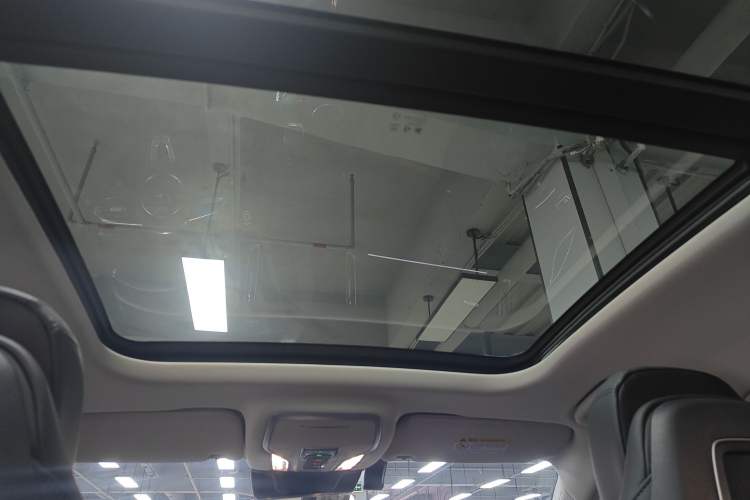 Used Hongqi HS3 2023 2.0T Two-Wheel Drive Available Version Headliner