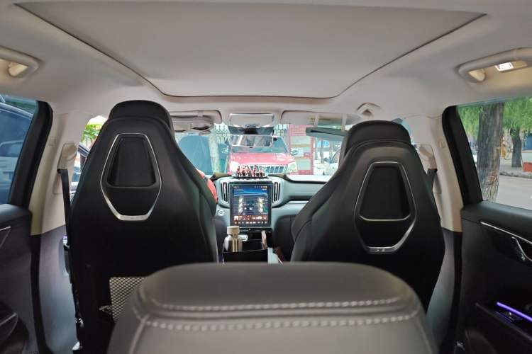 Used Hongqi HS3 2023 1.5T Two-Wheel Drive Shanwei Edition Headliner