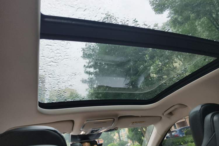 Used Hongqi HS3 2023 1.5T Two-Wheel Drive Shanwei Edition Headliner