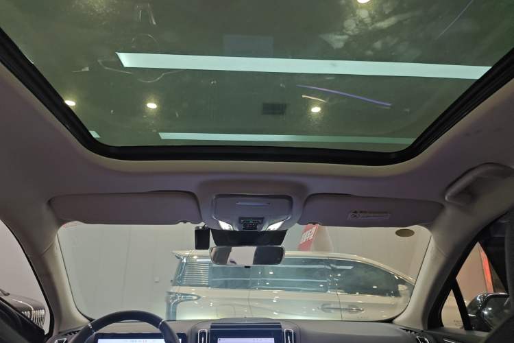 Used Hongqi HS3 2023 1.5T Two-Wheel Drive Shanwei Edition Headliner