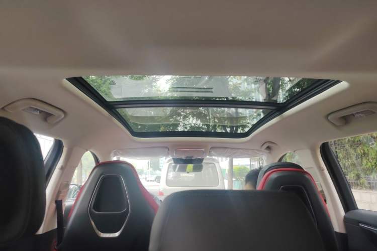 Used Hongqi HS3 2023 1.5T Two-Wheel Drive Shanwei Edition Headliner
