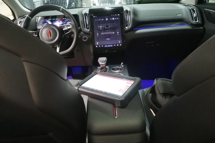 Used Hongqi HS3 2023 1.5T Two-Wheel Drive Shanwei Edition Interior 2