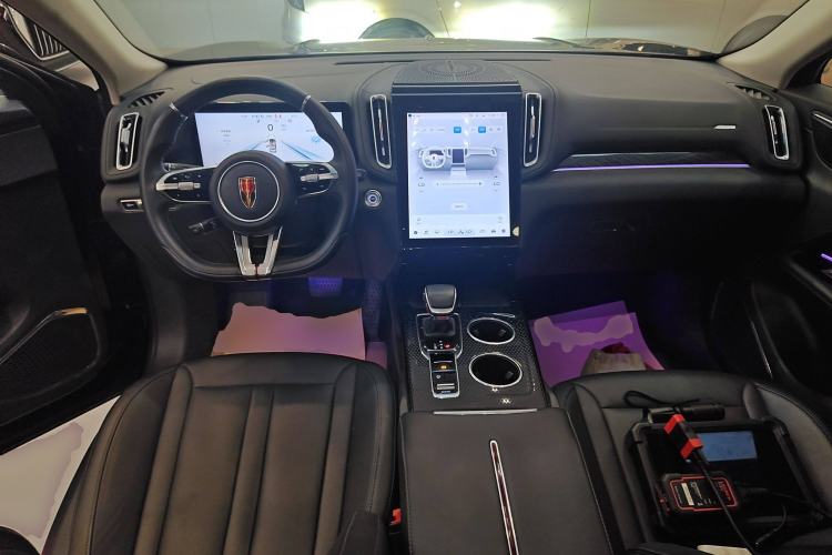 Used Hongqi HS3 2023 1.5T Two-Wheel Drive Shanwei Edition Interior 2