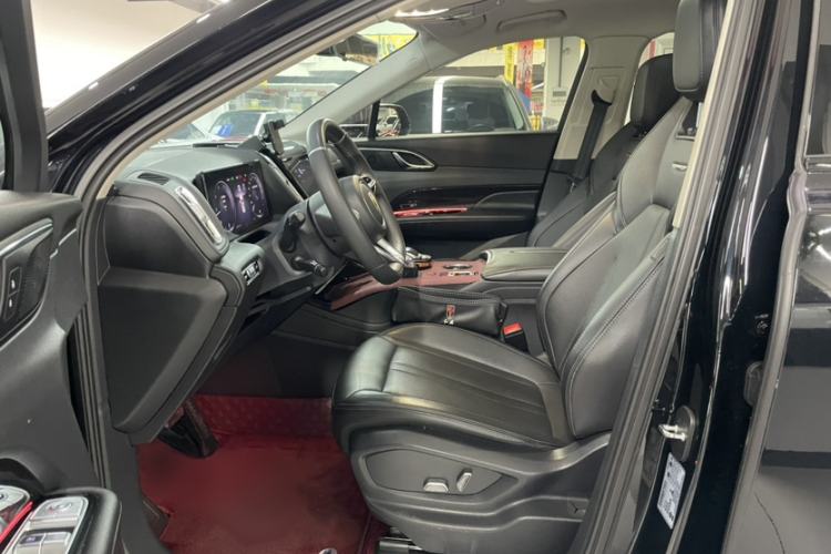 Used Hongqi HS3 2023 1.5T Two-Wheel Drive Shanwei Edition Interior 3