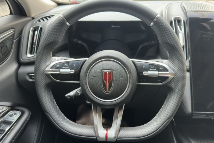 Used Hongqi HS3 2023 1.5T Two-Wheel Drive Shanwei Edition Interior 3
