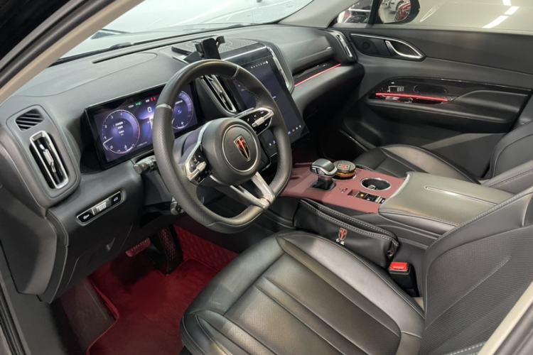 Used Hongqi HS3 2023 1.5T Two-Wheel Drive Shanwei Edition Interior 4