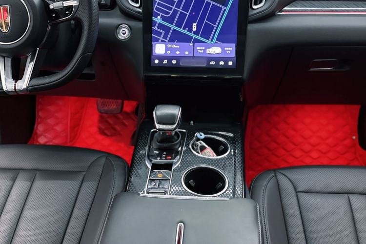 Used Hongqi HS3 2023 1.5T Two-Wheel Drive Shanwei Edition Interior 4