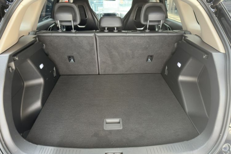 Used Hongqi HS3 2023 1.5T Two-Wheel Drive Shanwei Edition Interior 9