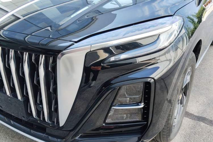 Used Hongqi HS3 2023 1.5T Two-Wheel Drive Shanwei Edition Left Front Headlight