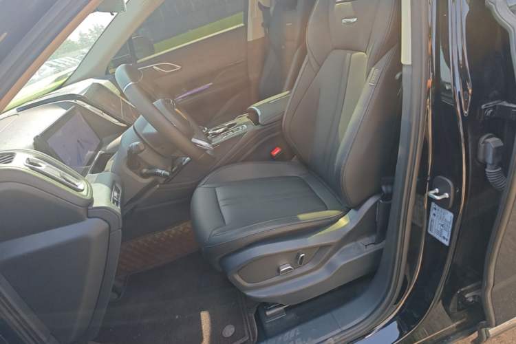 Used Hongqi HS3 2023 1.5T Two-Wheel Drive Shanwei Edition Left Front Seat