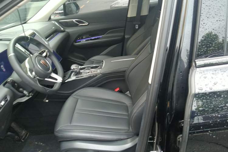 Used Hongqi HS3 2023 1.5T Two-Wheel Drive Shanwei Edition Left Front Seat