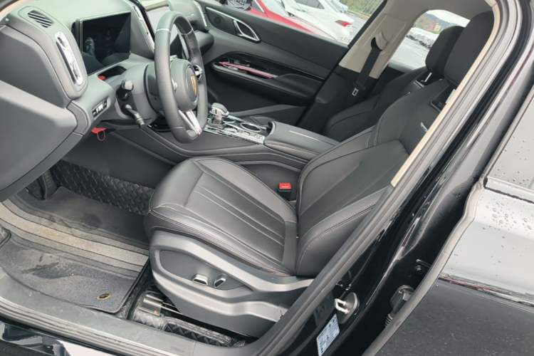 Used Hongqi HS3 2023 1.5T Two-Wheel Drive Shanwei Edition Left Front Seat