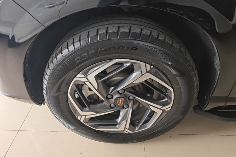 Used Hongqi HS3 2023 1.5T Two-Wheel Drive Shanwei Edition Left Front Wheel Hub