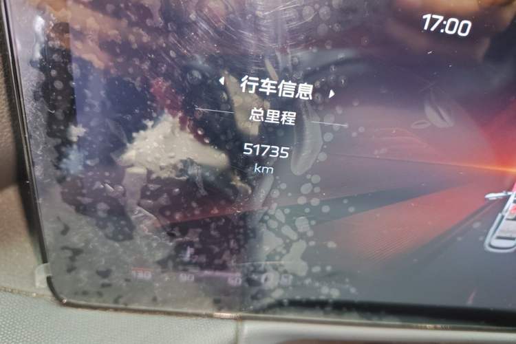 Used Hongqi HS3 2023 1.5T Two-Wheel Drive Shanwei Edition Odometer Close Up