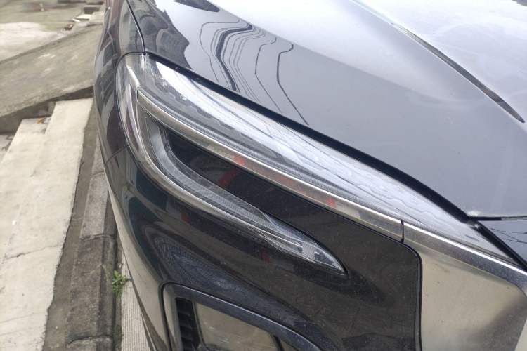 Used Hongqi HS3 2023 1.5T Two-Wheel Drive Shanwei Edition Right Front Headlight