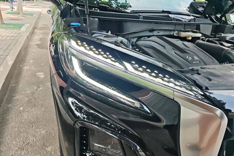 Used Hongqi HS3 2023 1.5T Two-Wheel Drive Shanwei Edition Right Front Headlight