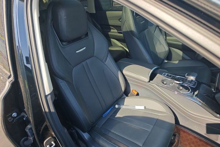 Used Hongqi HS3 2023 1.5T Two-Wheel Drive Shanwei Edition Right Front Seat
