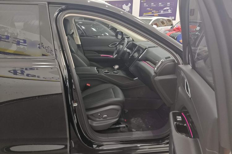 Used Hongqi HS3 2023 1.5T Two-Wheel Drive Shanwei Edition Right Front Seat