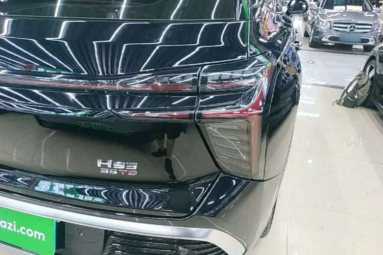 Used Hongqi HS3 2023 1.5T Two-Wheel Drive Shanwei Edition Right Rear Taillight