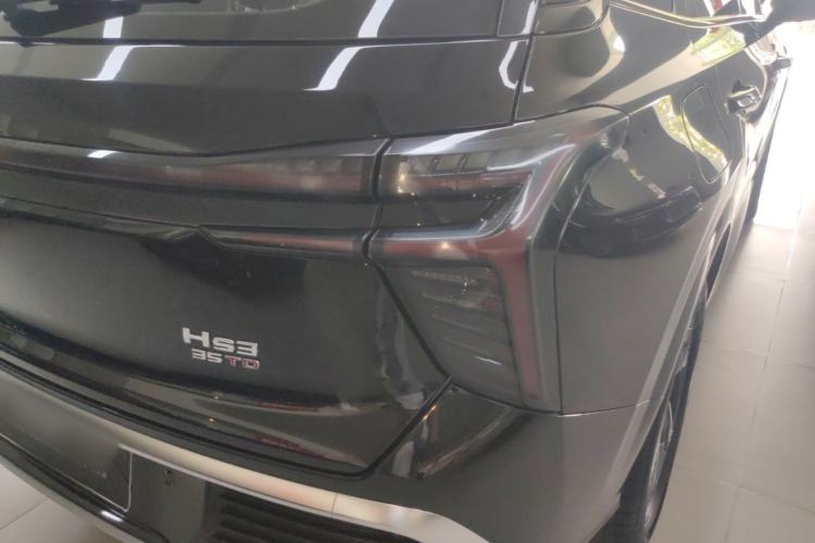 Used Hongqi HS3 2023 1.5T Two-Wheel Drive Shanwei Edition Right Rear Taillight