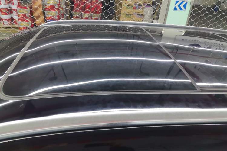 Used Hongqi HS3 2023 1.5T Two-Wheel Drive Shanwei Edition Roof