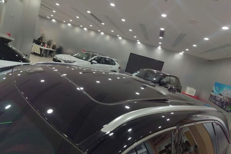 Used Hongqi HS3 2023 1.5T Two-Wheel Drive Shanwei Edition Roof