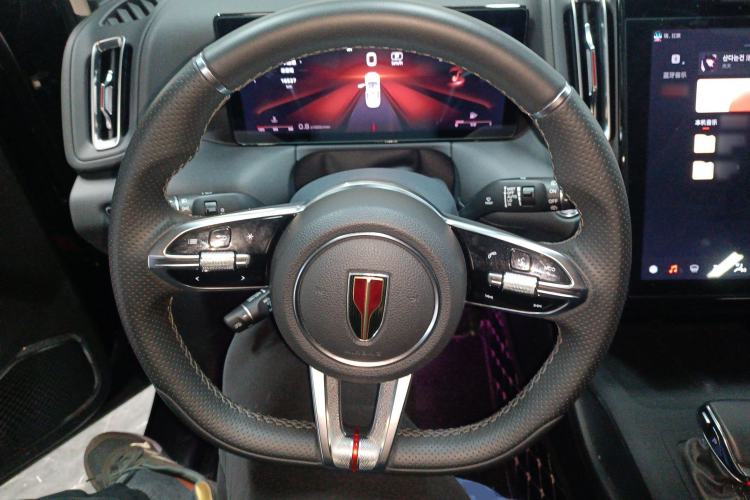 Used Hongqi HS3 2023 1.5T Two-Wheel Drive Shanwei Edition Steering Wheel