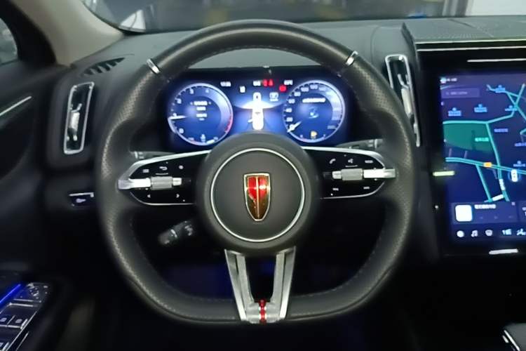 Used Hongqi HS3 2023 1.5T Two-Wheel Drive Shanwei Edition Steering Wheel