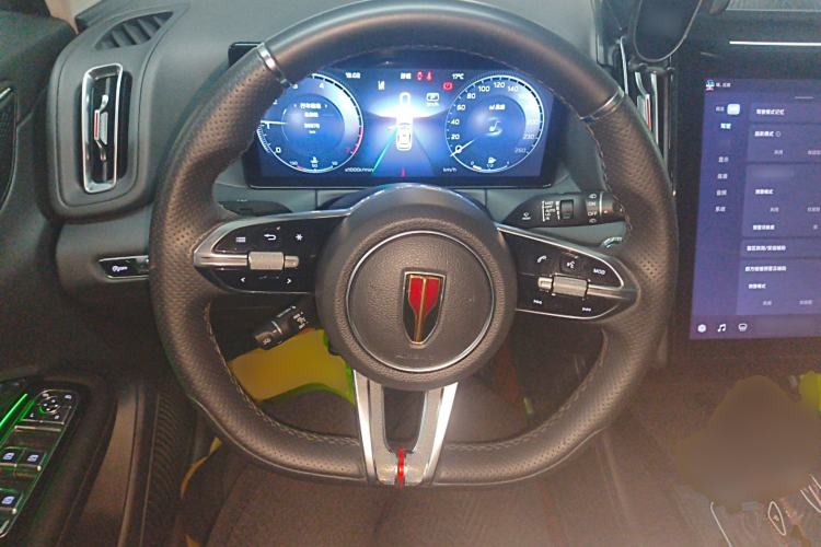Used Hongqi HS3 2023 1.5T Two-Wheel Drive Shanwei Edition Steering Wheel