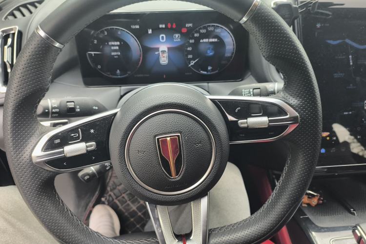 Used Hongqi HS3 2023 1.5T Two-Wheel Drive Shanwei Edition HEV Steering Wheel