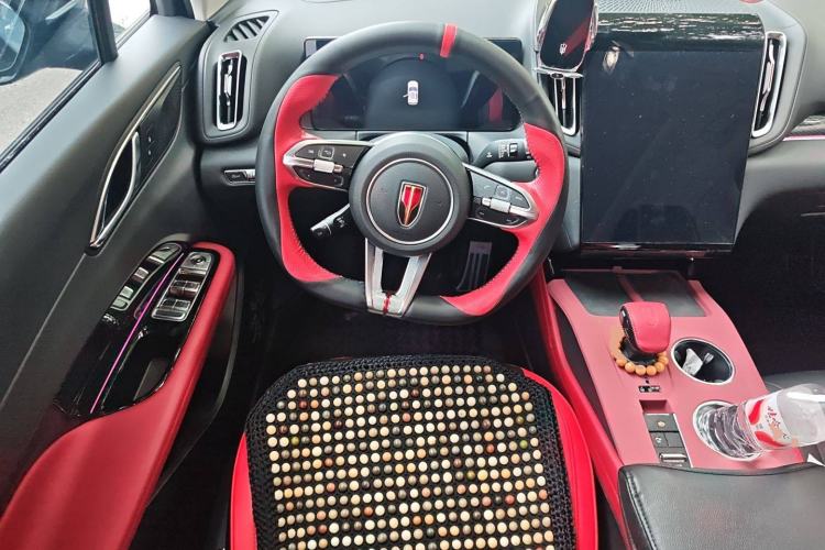 Used Hongqi HS3 2023 1.5T Two-Wheel Drive Shanwei Edition Steering Wheel